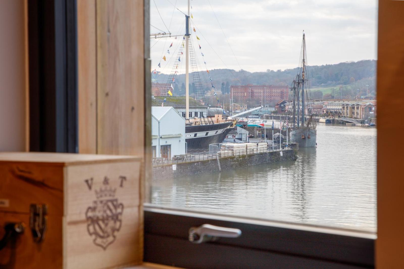 The Boat House Apartment By Cliftonvalley Apartments Bristol Exterior photo